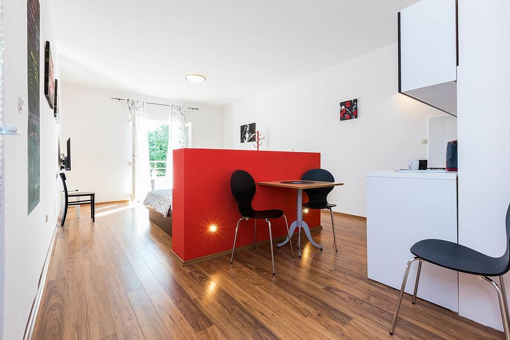 Apartments Dada Біоград-на-Мору Номер фото